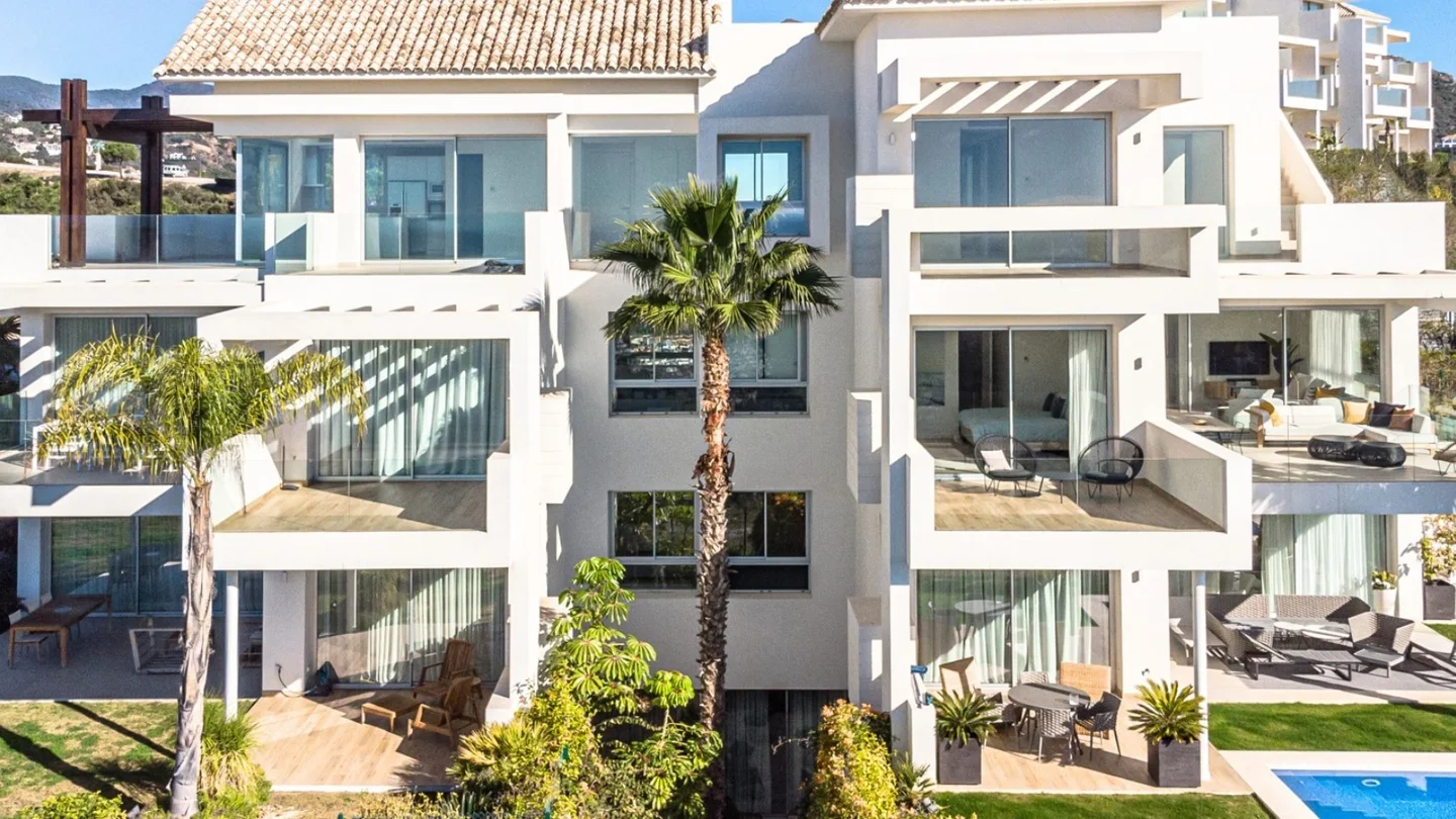 Marbella Club Golf Resort: Atico con vistas panorámicas