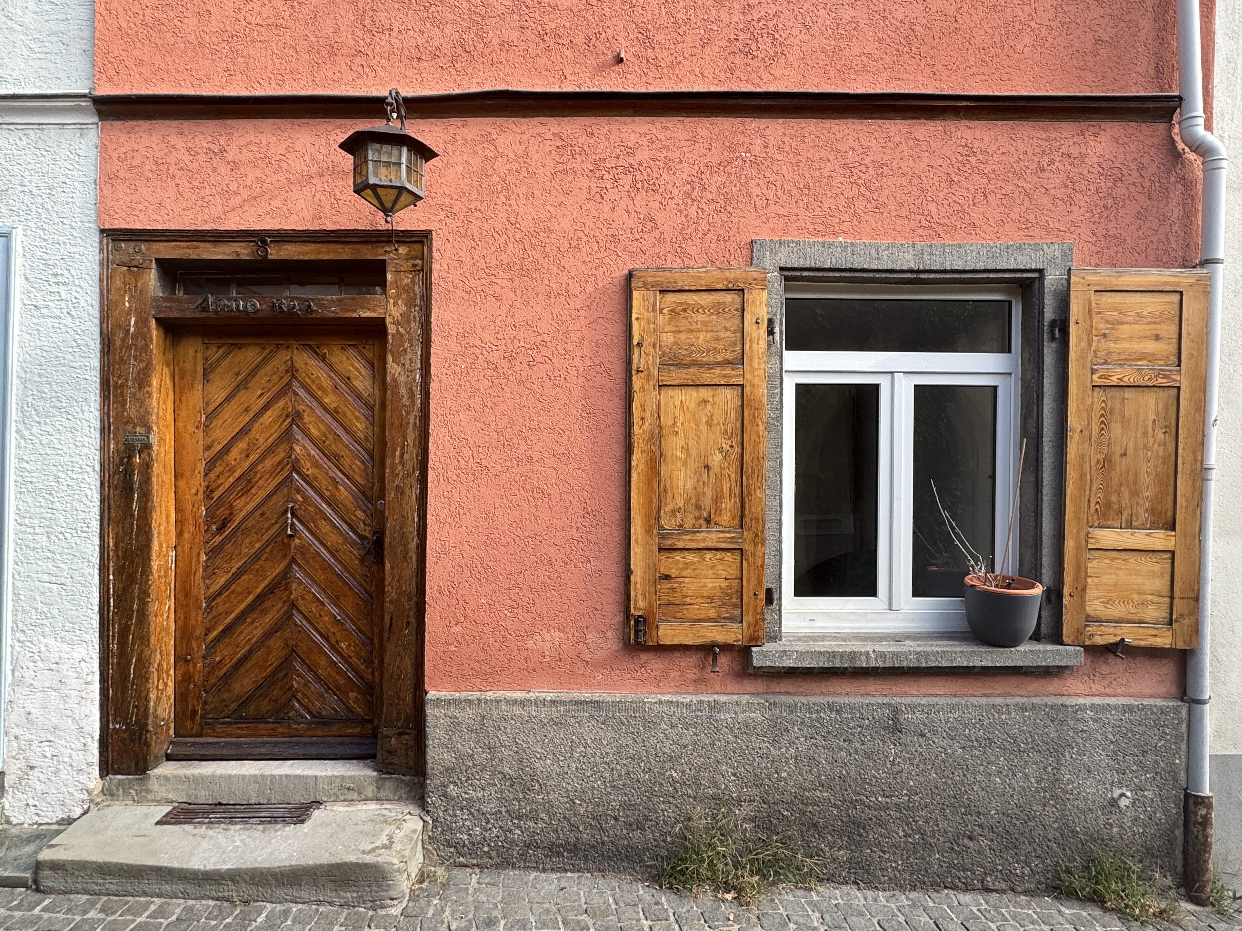 Frisch saniert & möbliert: 5 WG-Zimmer zwischen Altstadt und See