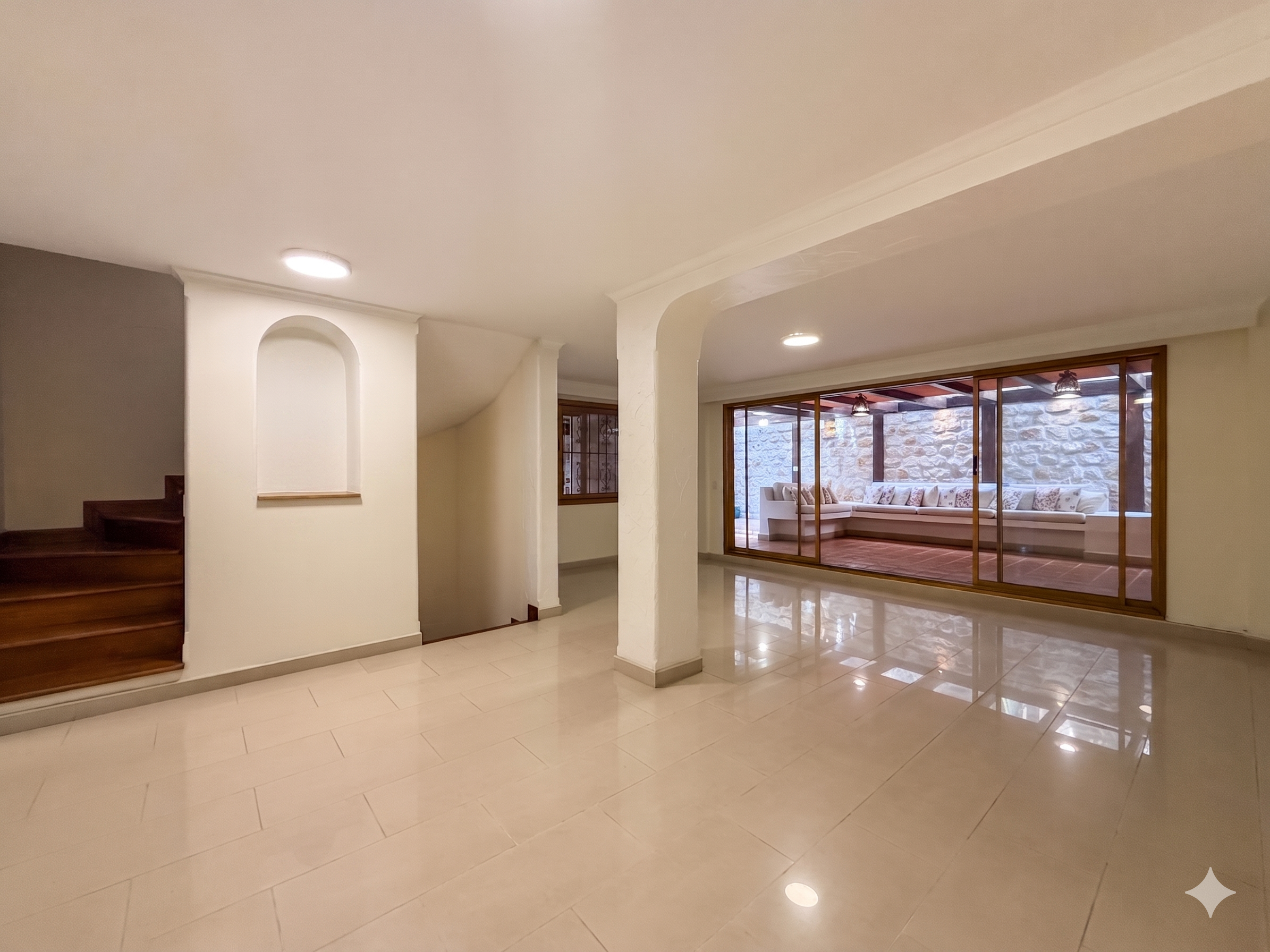 Casa con terrazas para venta en La Frontera
