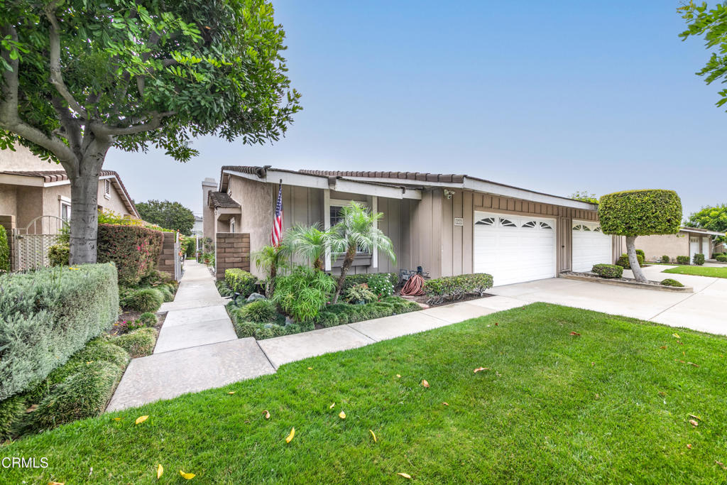 Beautifully Maintained Single-Story PUD Home