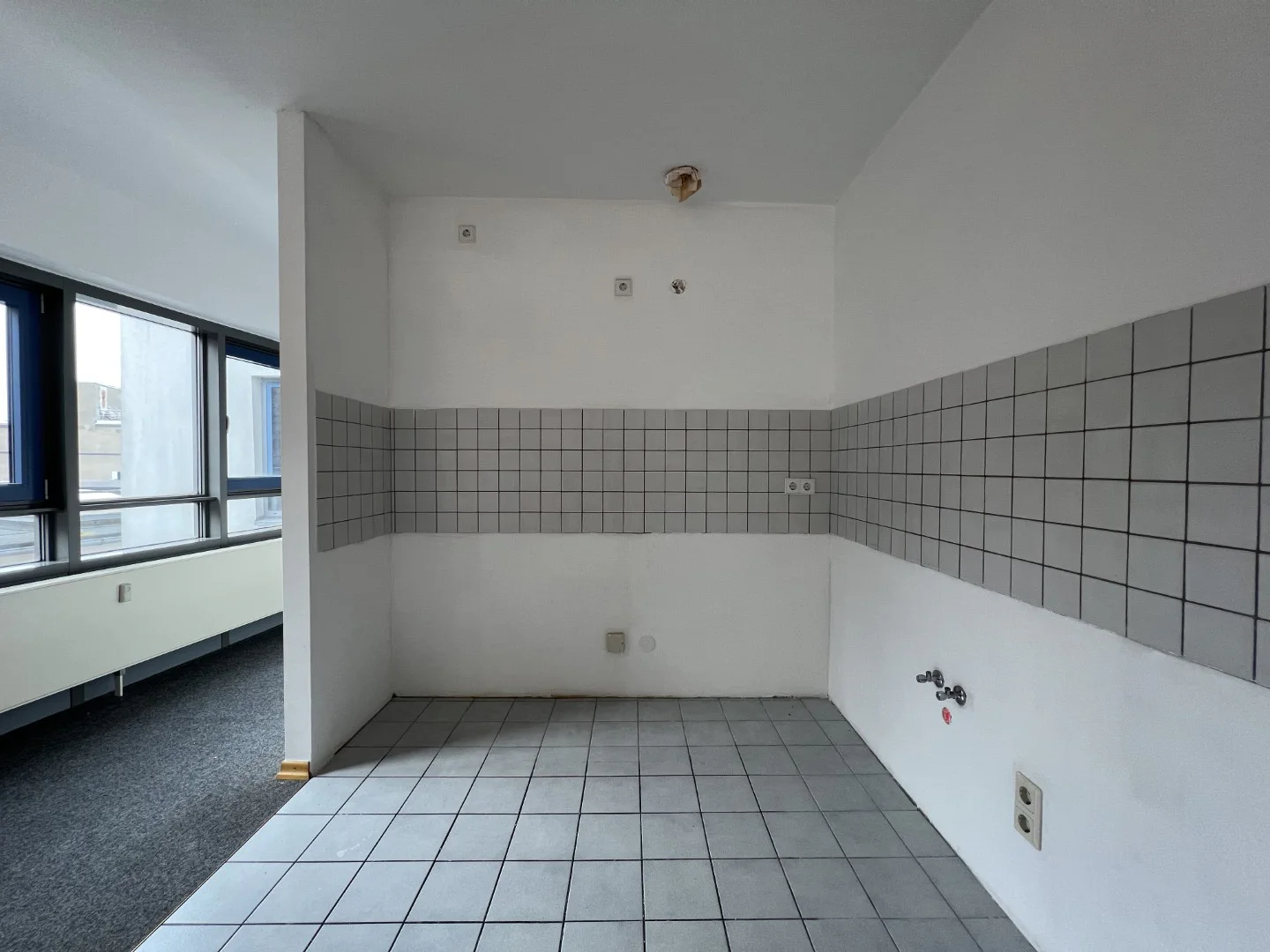 2-Zimmer-Wohnung mit Dachterrasse am Puls der Stadt - Photo 4