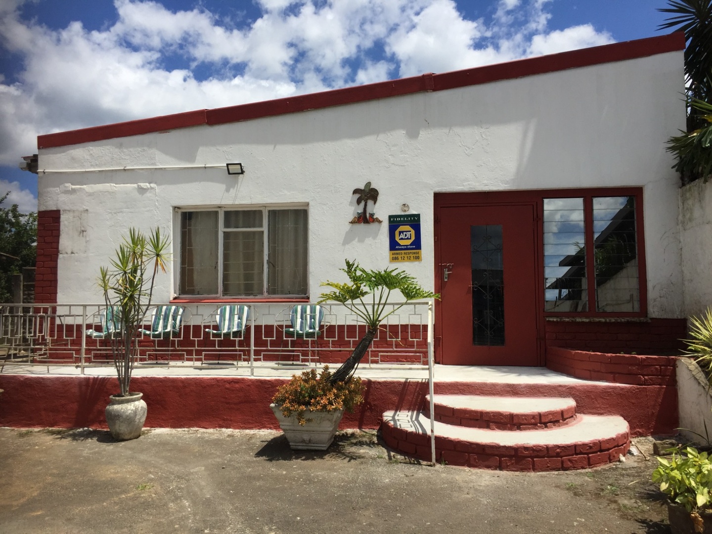 Charming 1 Bedroom  Cottage
