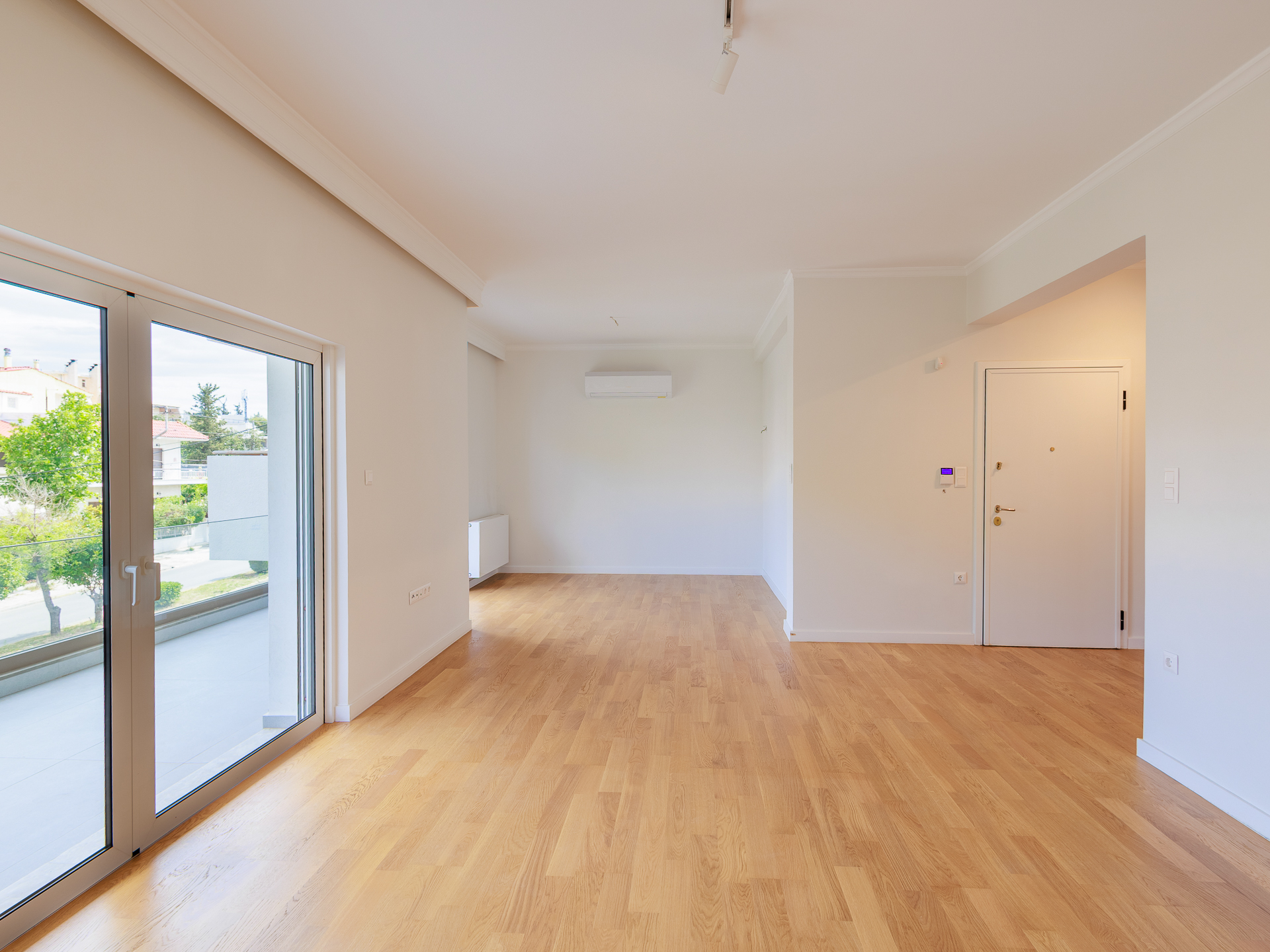 Renovated and modern apartment 130 m²