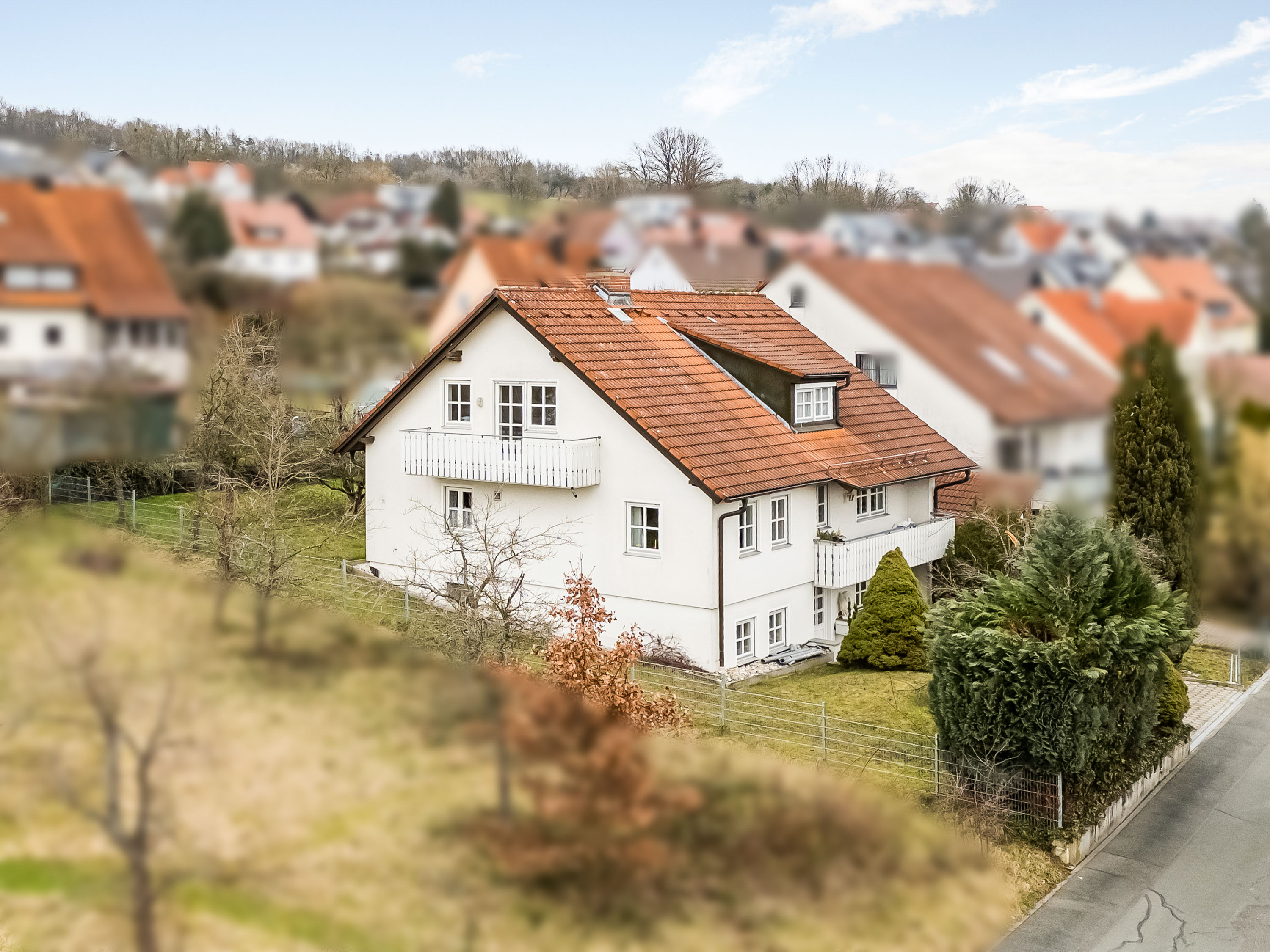 Großzügiges Einfamilienhaus mit Einliegerwohnung in Forchheim Reuth
