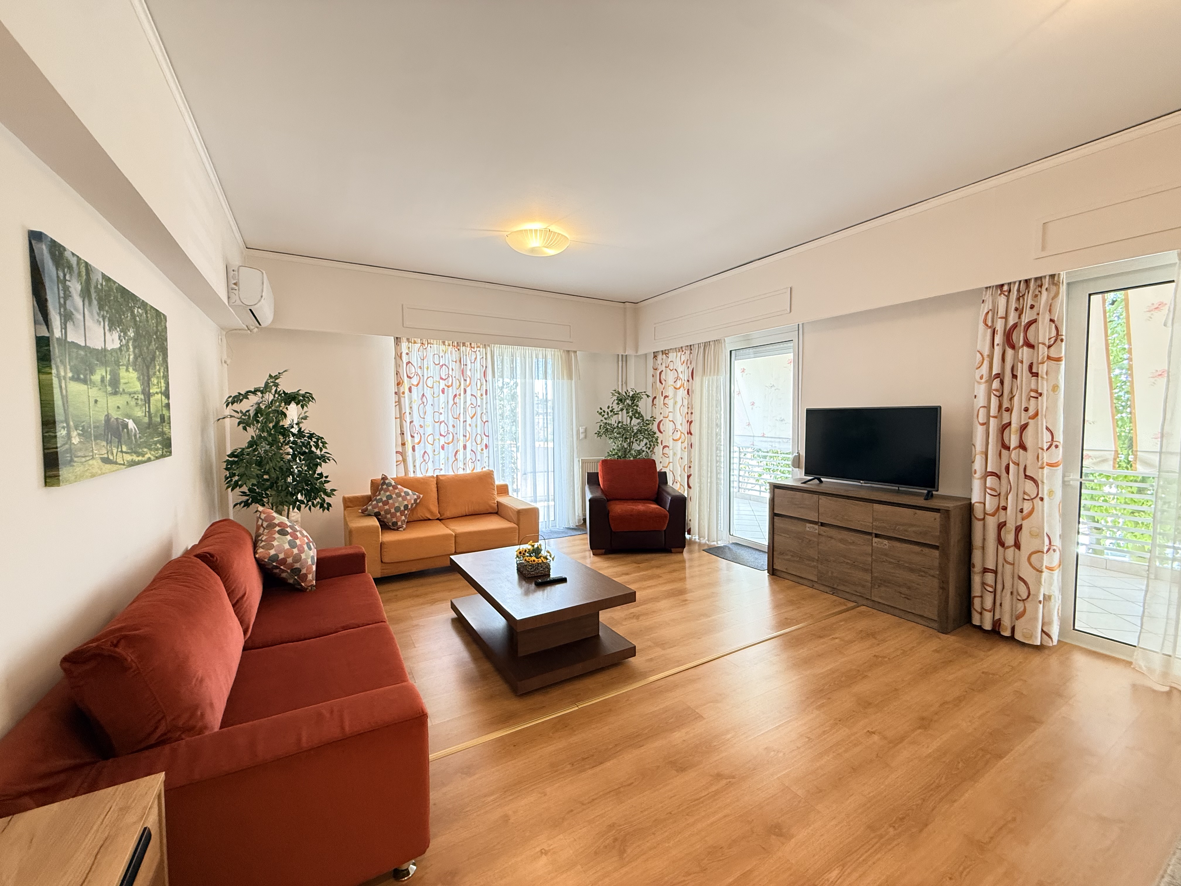 110 sq.m. apartment ideal for a medical office or business premises