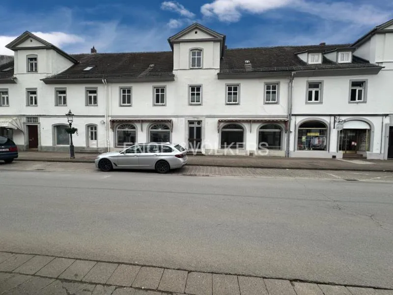 Wohn- & Geschäftshaus mit Potential in sehr guter Lage Bad Karlshafens