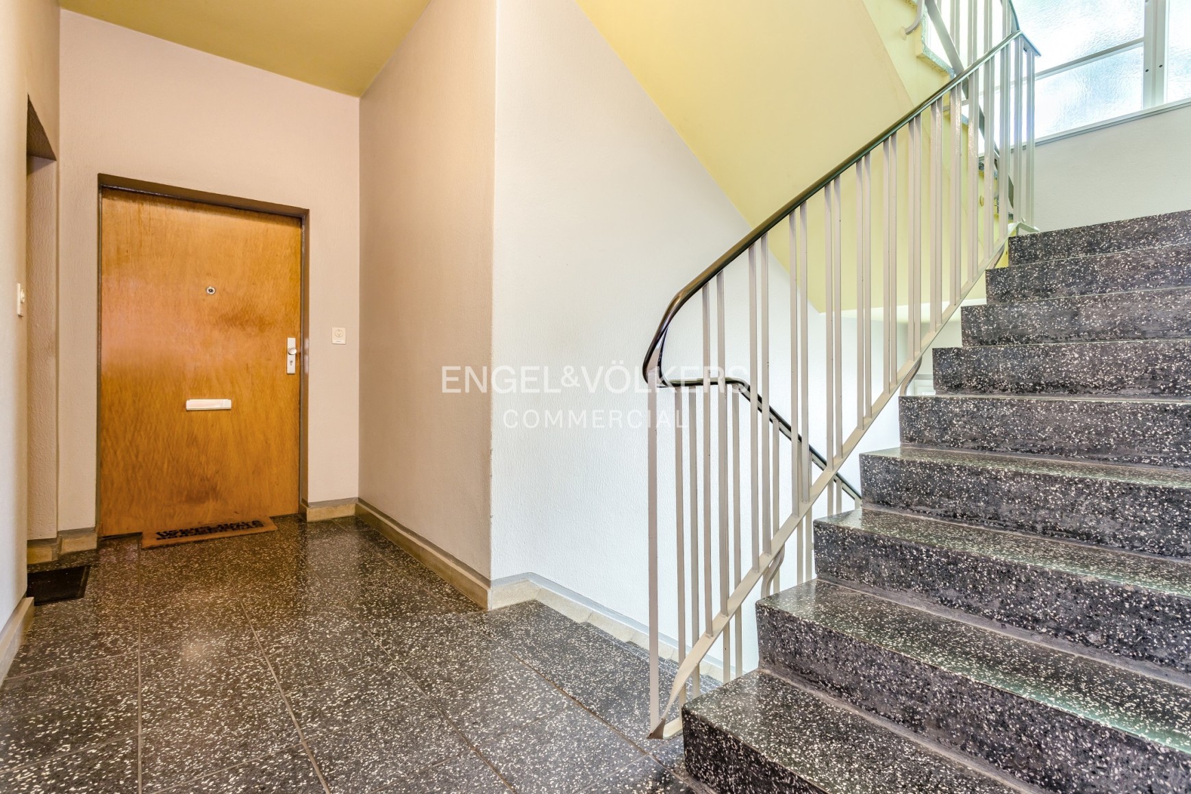 Apartment building with available units in a prime location in Steglitz