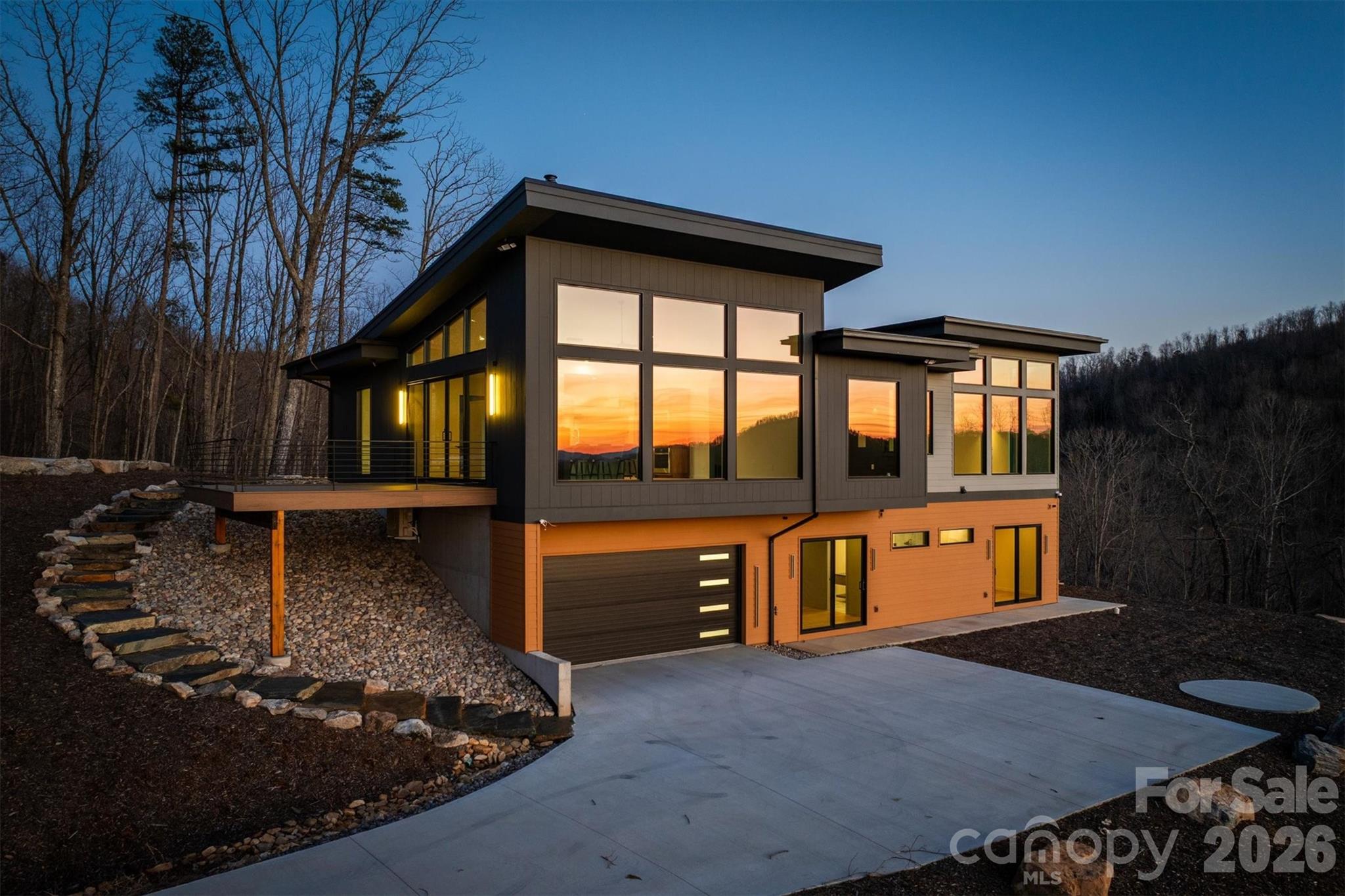 Private 19-Acre Mountain Estate with Panoramic Views