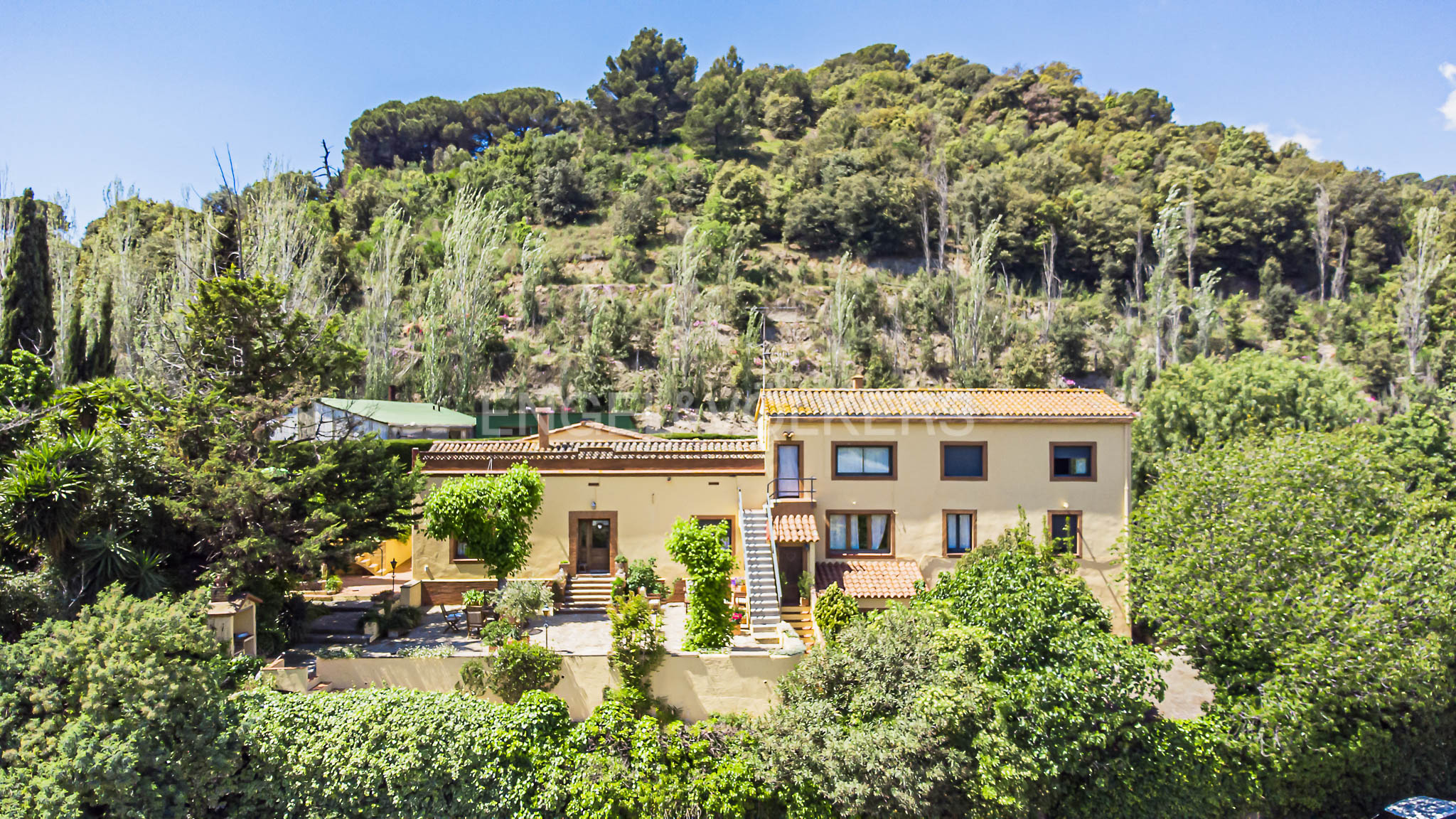 Village with 2.24 hectares near the Mediterranean Sea