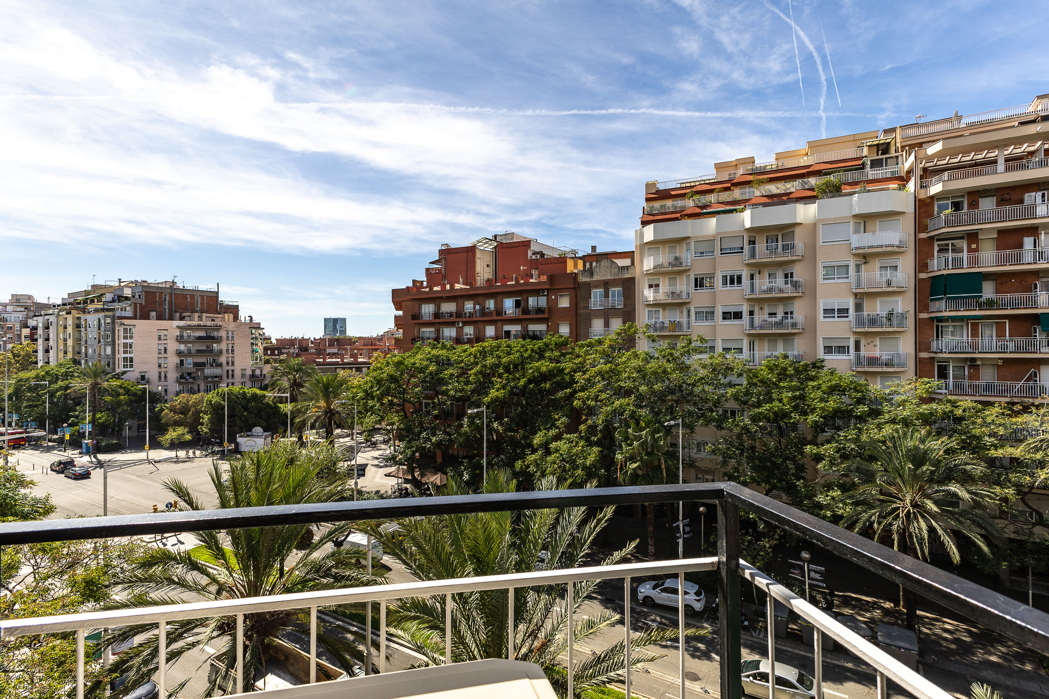 Classic apartment with sea views and the Sagrada Família