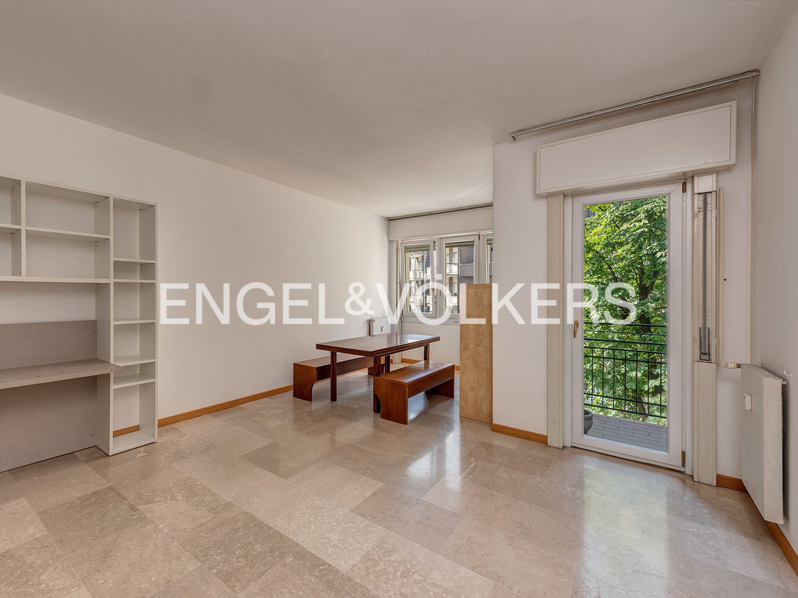 Spacious flat in a central location in Lecco