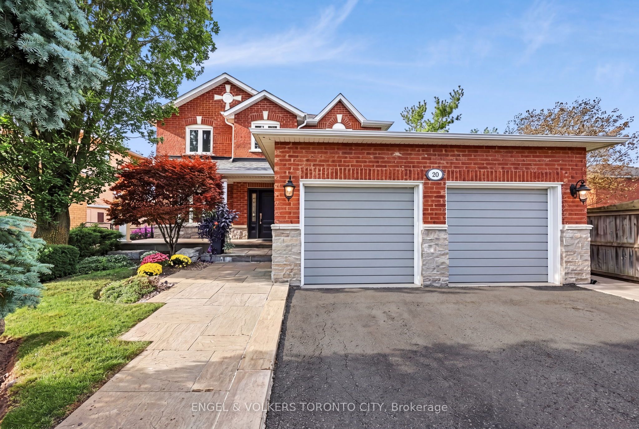 Experience Timeless Elegance in Southwest Barrie