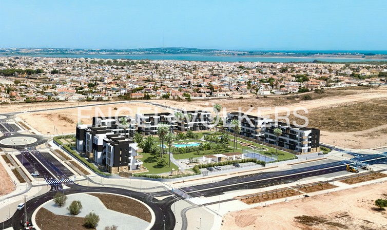 New build apartments near Chaparral in Torrevieja