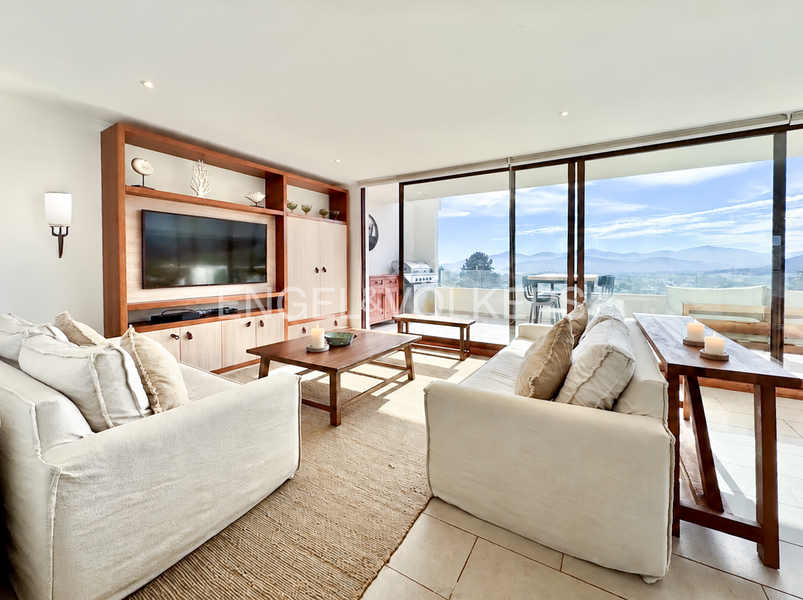 Impecable Duplex vista al Mar y cancha Marbella