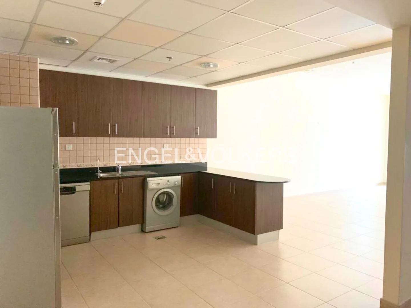 Unfurnished | High Floor | Sea View