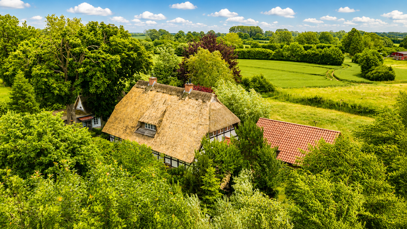 Ihr Traumhaus zwischen Kiel und Eckernförde                                    Wohnen im Einklang von Tradition und Moderne