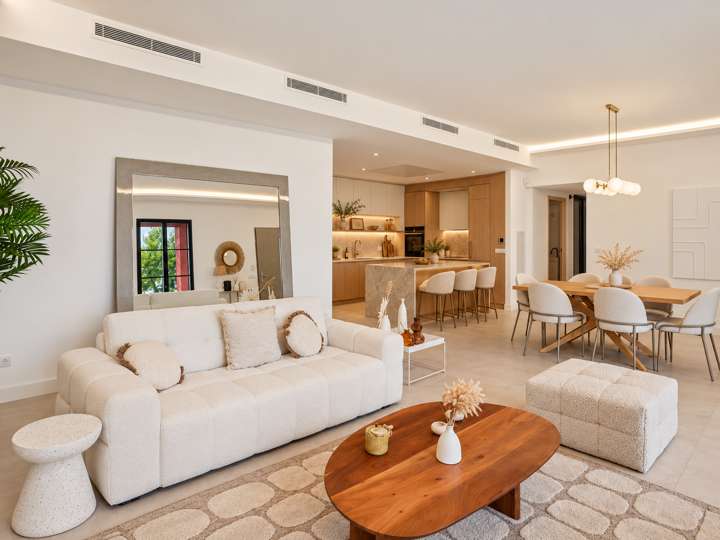 Théoule-sur-Mer | Exceptional apartment with panoramic sea views and private garden