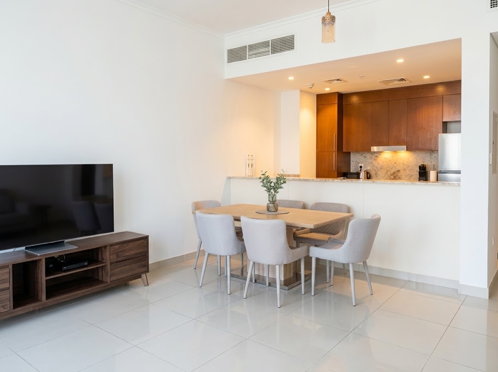 Semi Furnished | Vacant | Mid Floor
