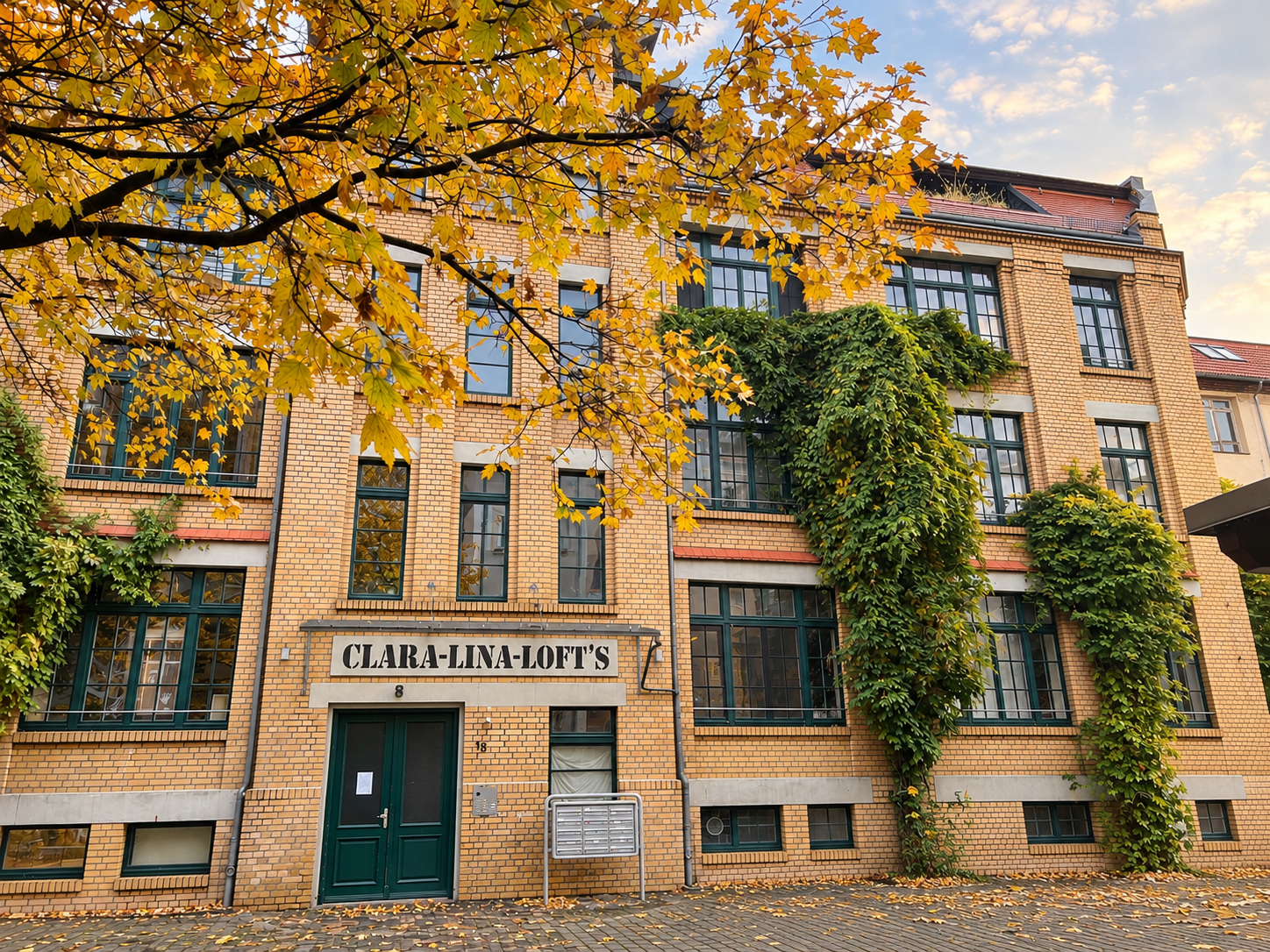 Moderne Loftwohnung im ruhigen Hinterhaus mit Balkon & Stellplatz