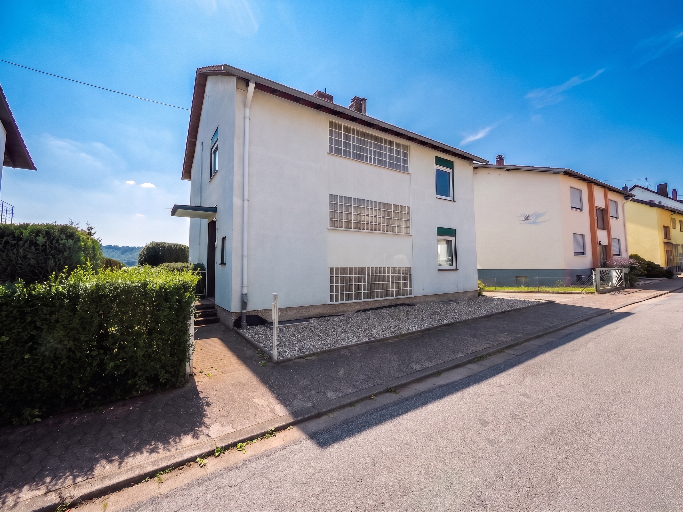 Einziehen und wohlfühlen: Bezugsfertiges Einfamilienhaus in Blieskastel!