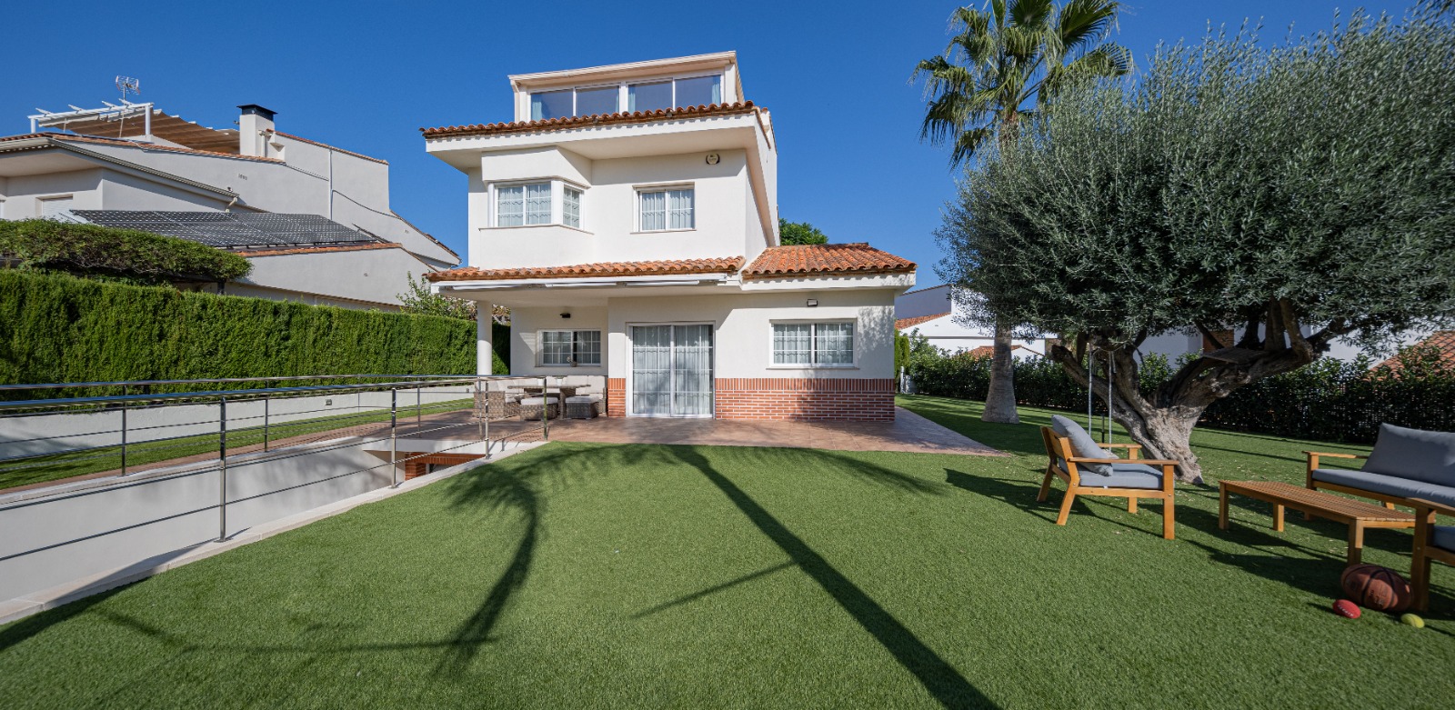Detached private home in Alfinach