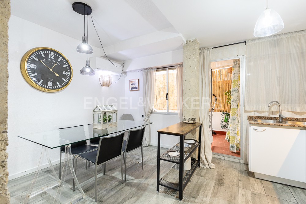 Practical Apartment in Camins al Grau for Short-Term Stay