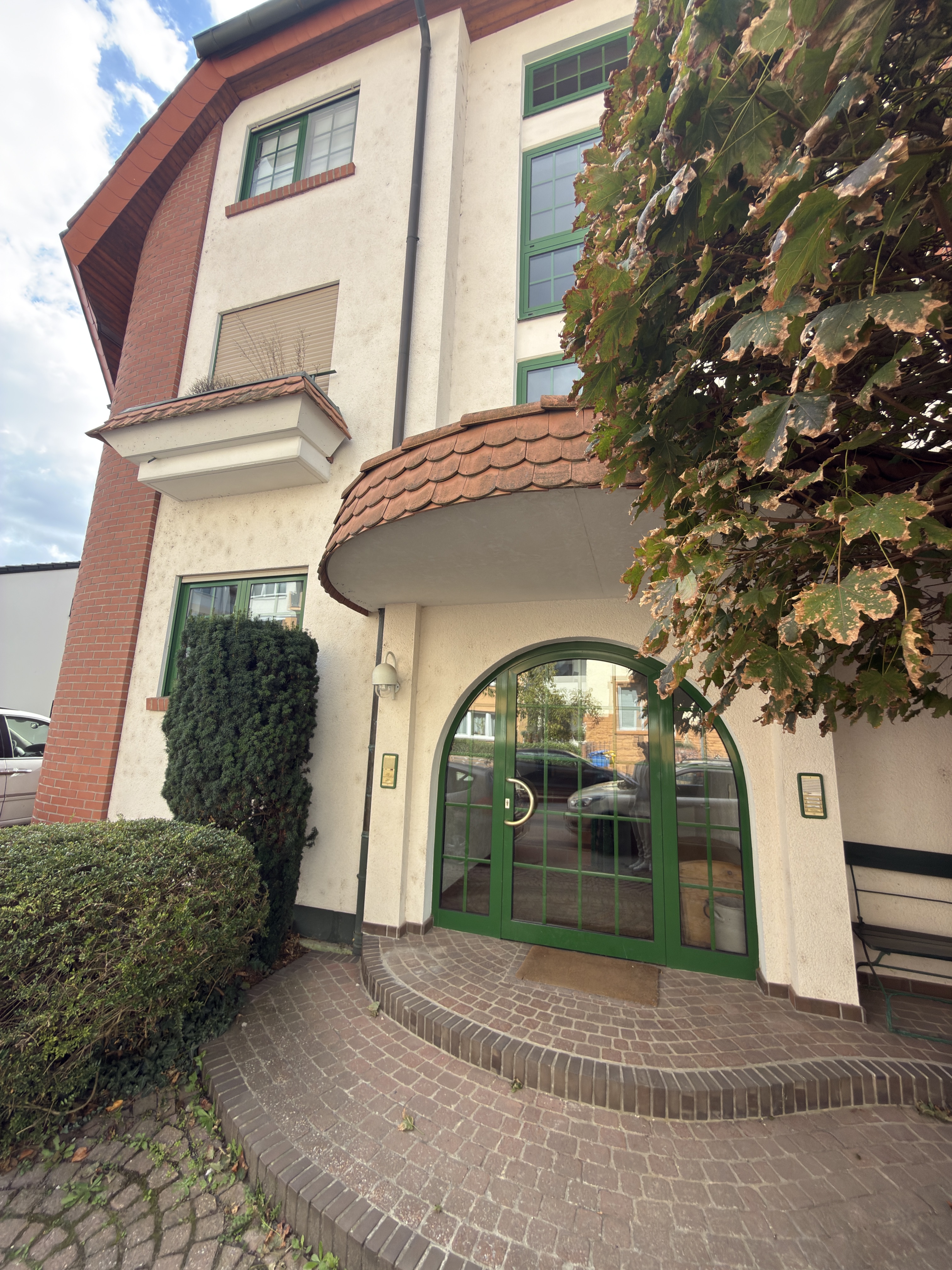 Zwei-Zimmer Dachgeschosswohnung in Hanau Rosenau