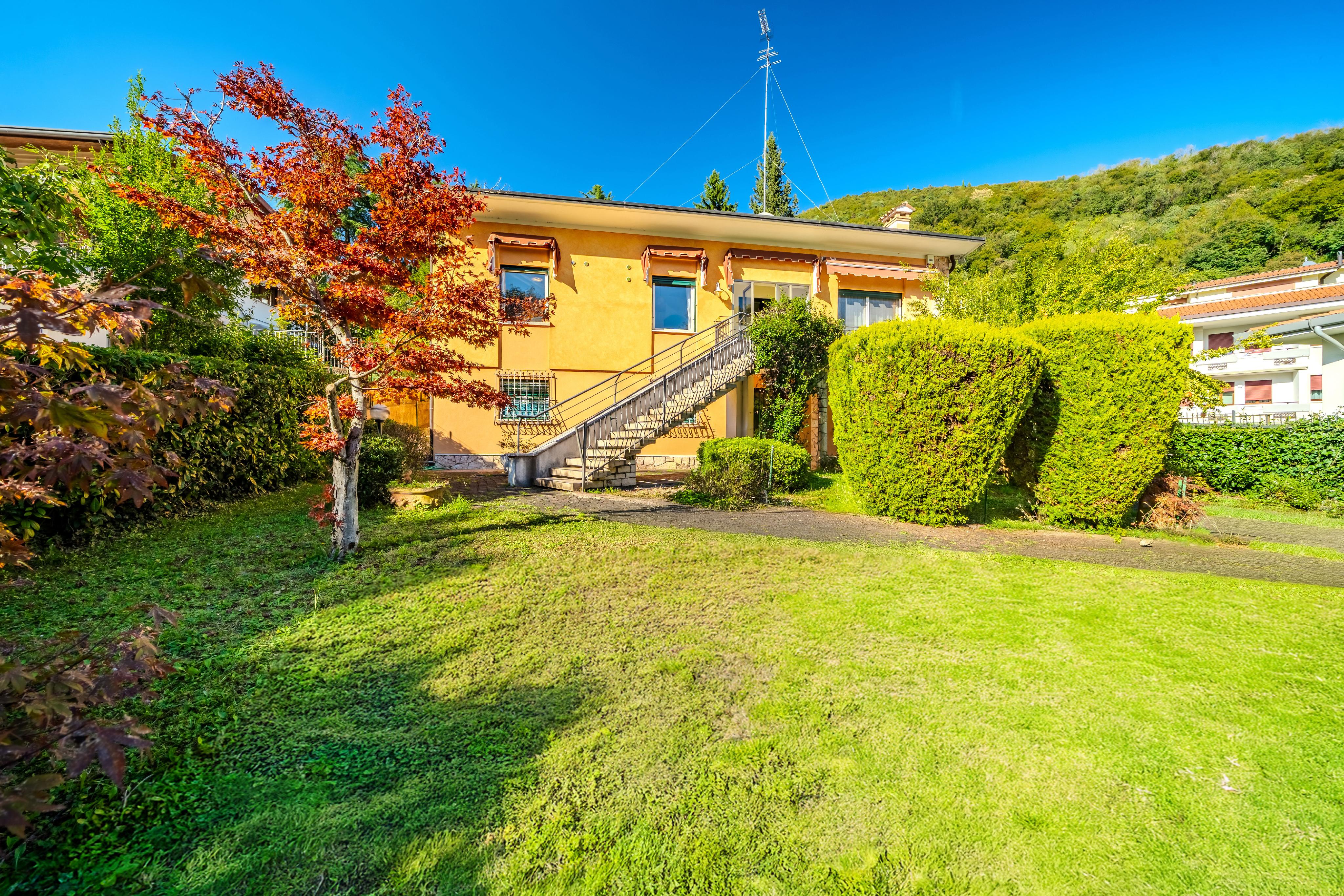 Comfortable Detached House