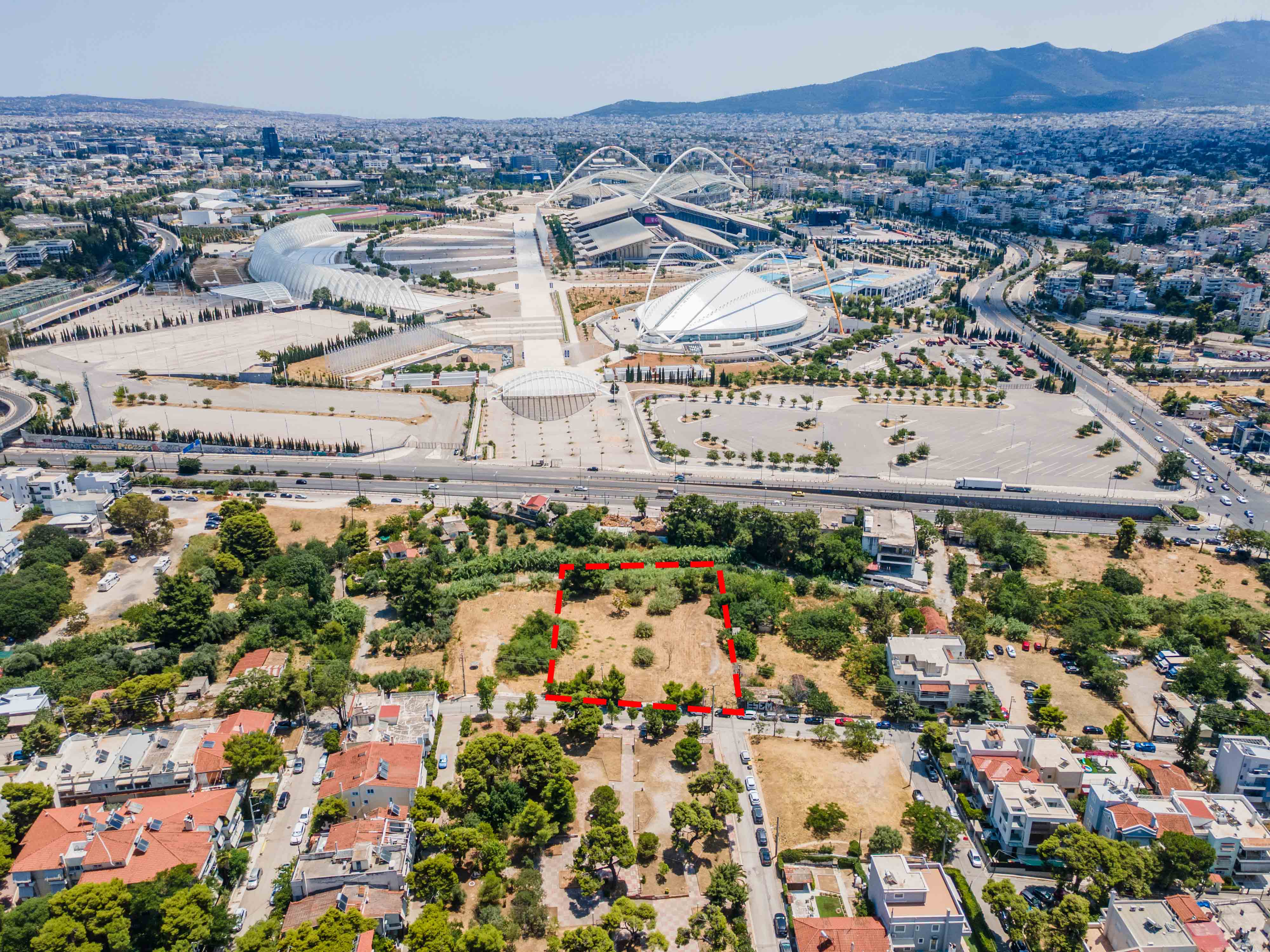 Fantastic investment plot in Heraklion next to OAKA