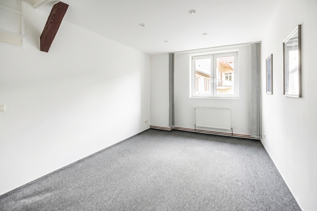 Pronájem kanceláře 67 m²