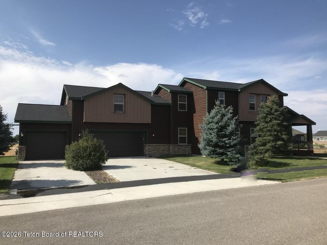Turnkey 3BR Home + Apartment in Coveted Trails Creek