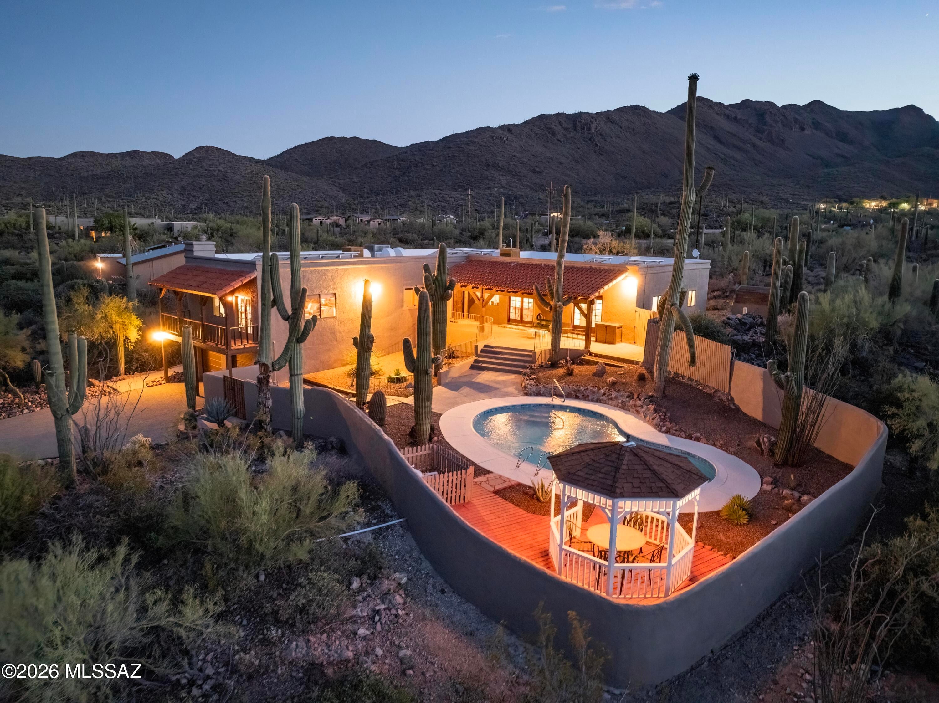 Spectacular Views & Serene Desert Living