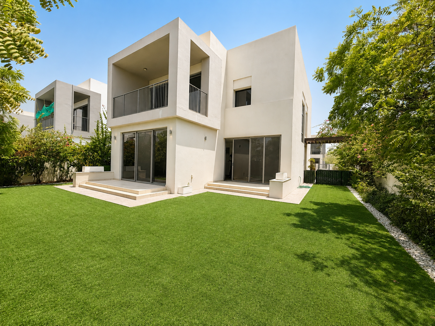 Private Garden | Spacious Villa | Vacant