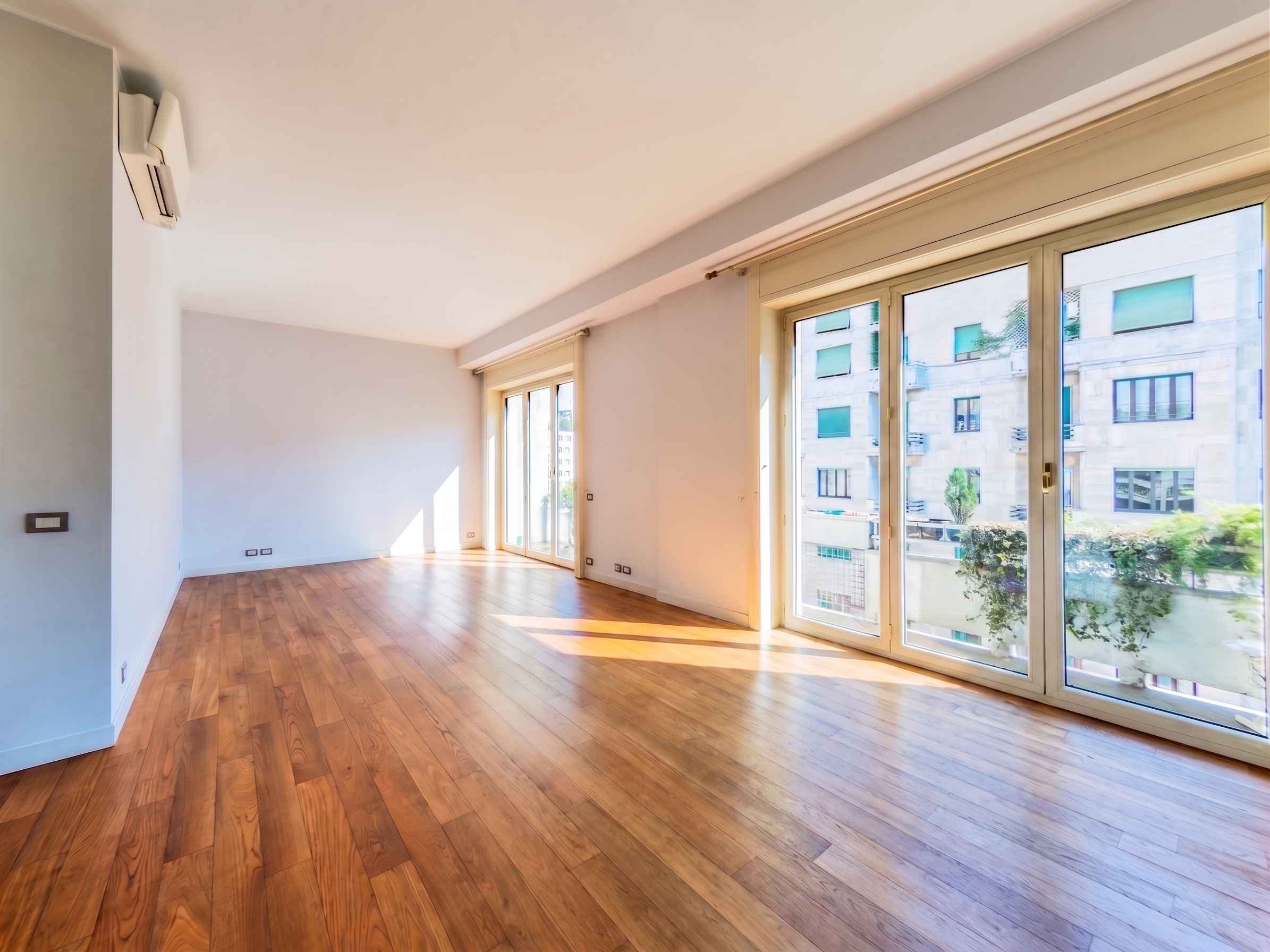 Penthouse with Terrace between Porta Nuova and Piazza della Repubblica