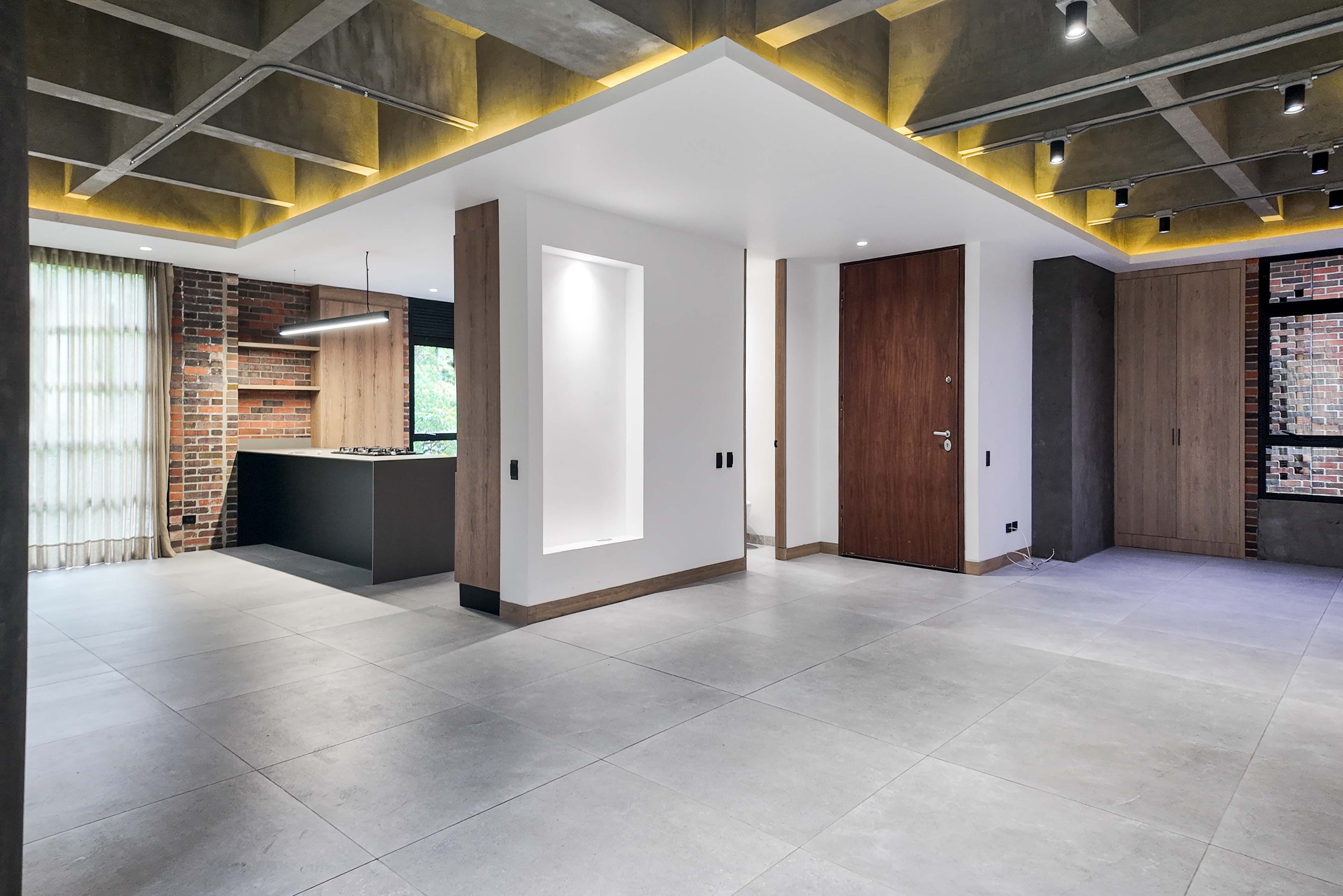 Apartamento de diseño para arriendo en El Campestre, El Poblado