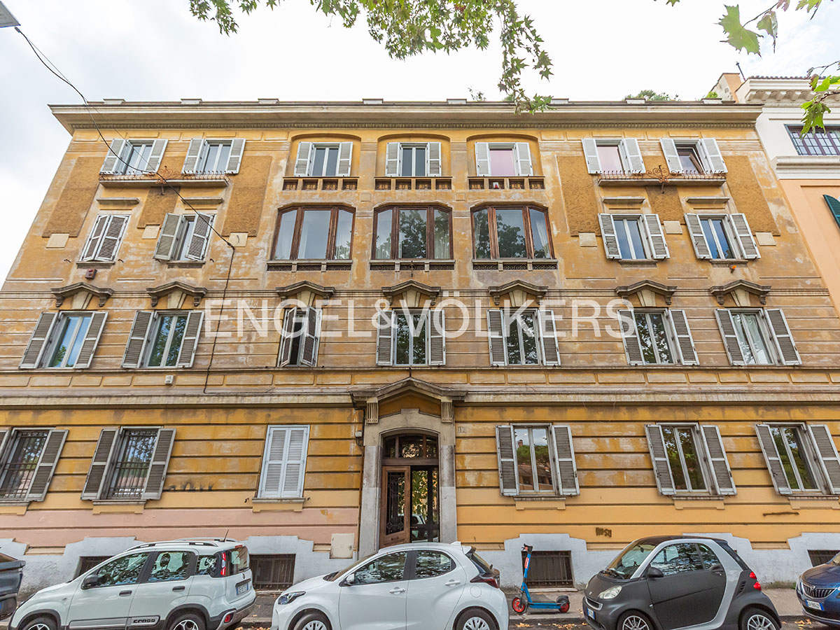 Prestigious property in the heart of Rome