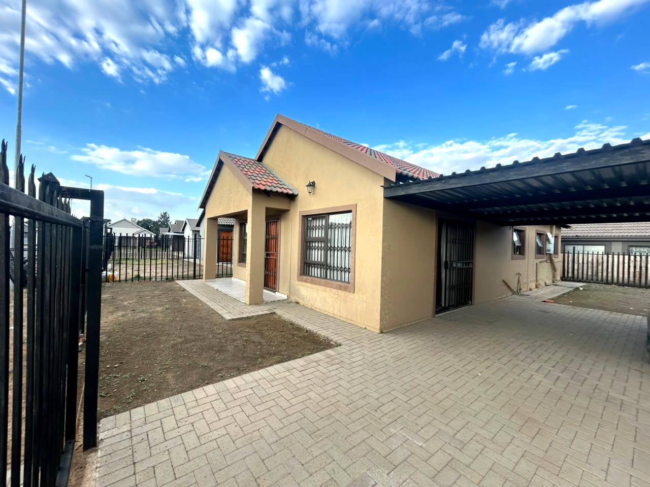 3 Bedroom House Available From 1st December
