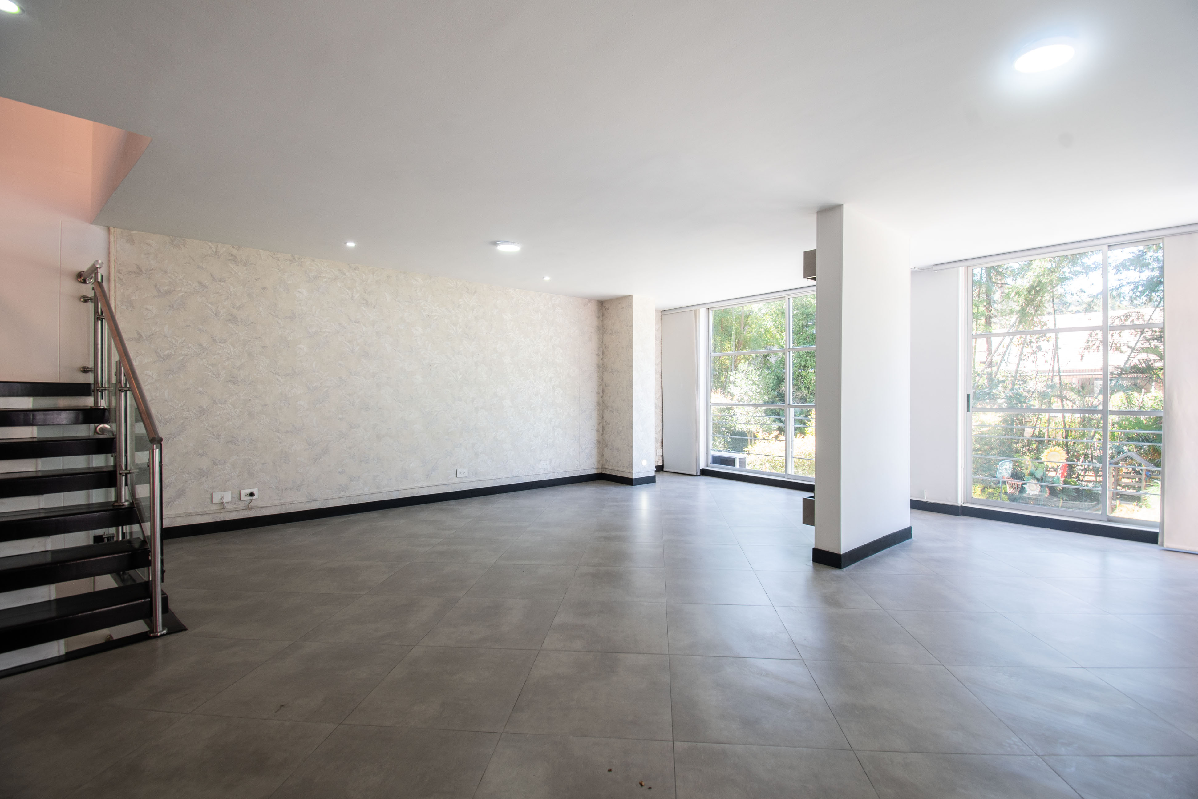 Casa con terraza en conjunto para arriendo en El Tesoro, El Poblado