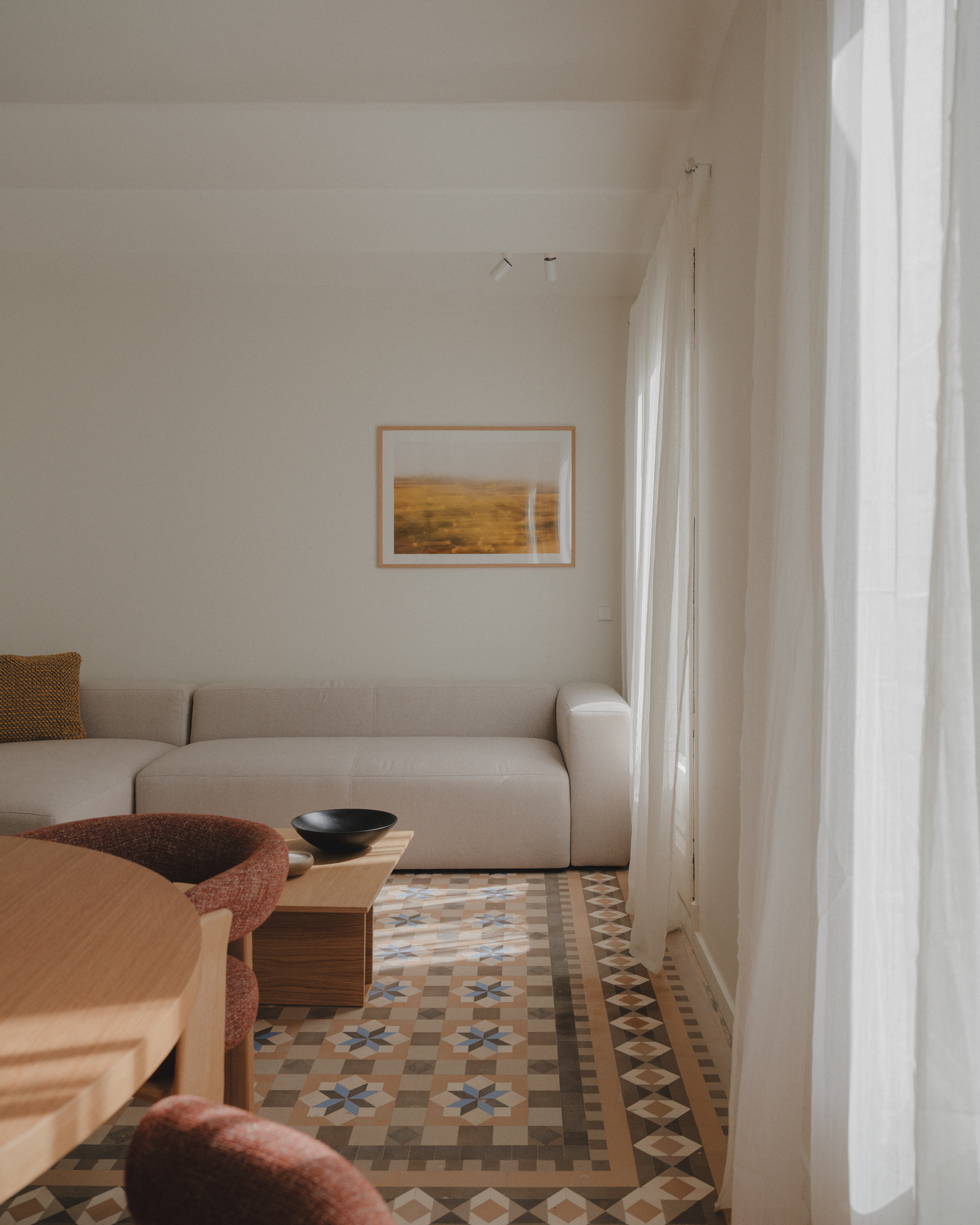 Elegance in Gothic Quarter: Exclusive Luxury Apartment