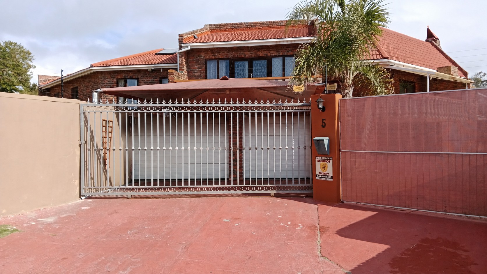 Exceptional Value in the Heart of Heiderand, Mossel Bay