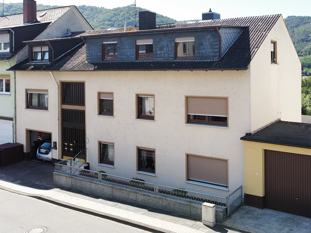 6% Rendite: Vollvermietetes 5-Parteienhaus in guter Lage