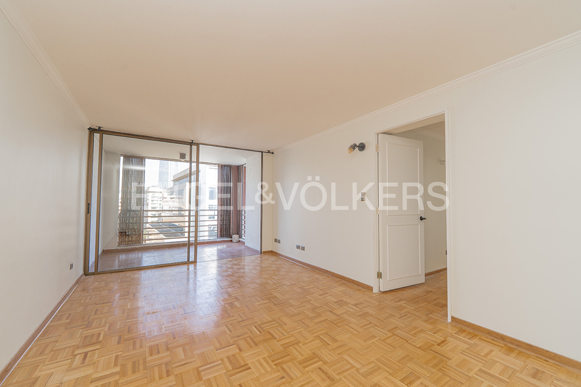 Departamento en Arriendo, Plaza Perú, El Golf, Las Condes · 115 m2 , estacionamiento y bodega