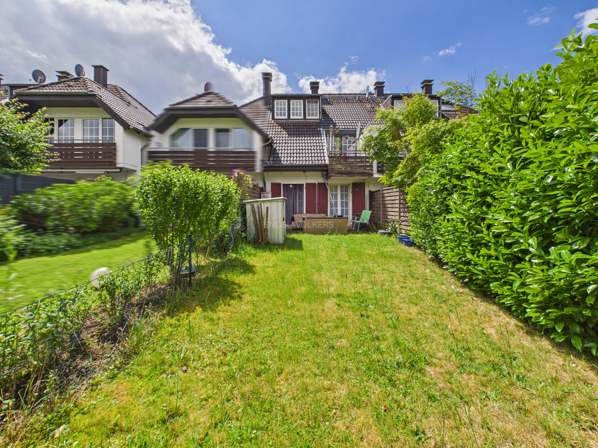 ,,Haus-in-Haus”-Wohnung in Meerbusch-Nähe