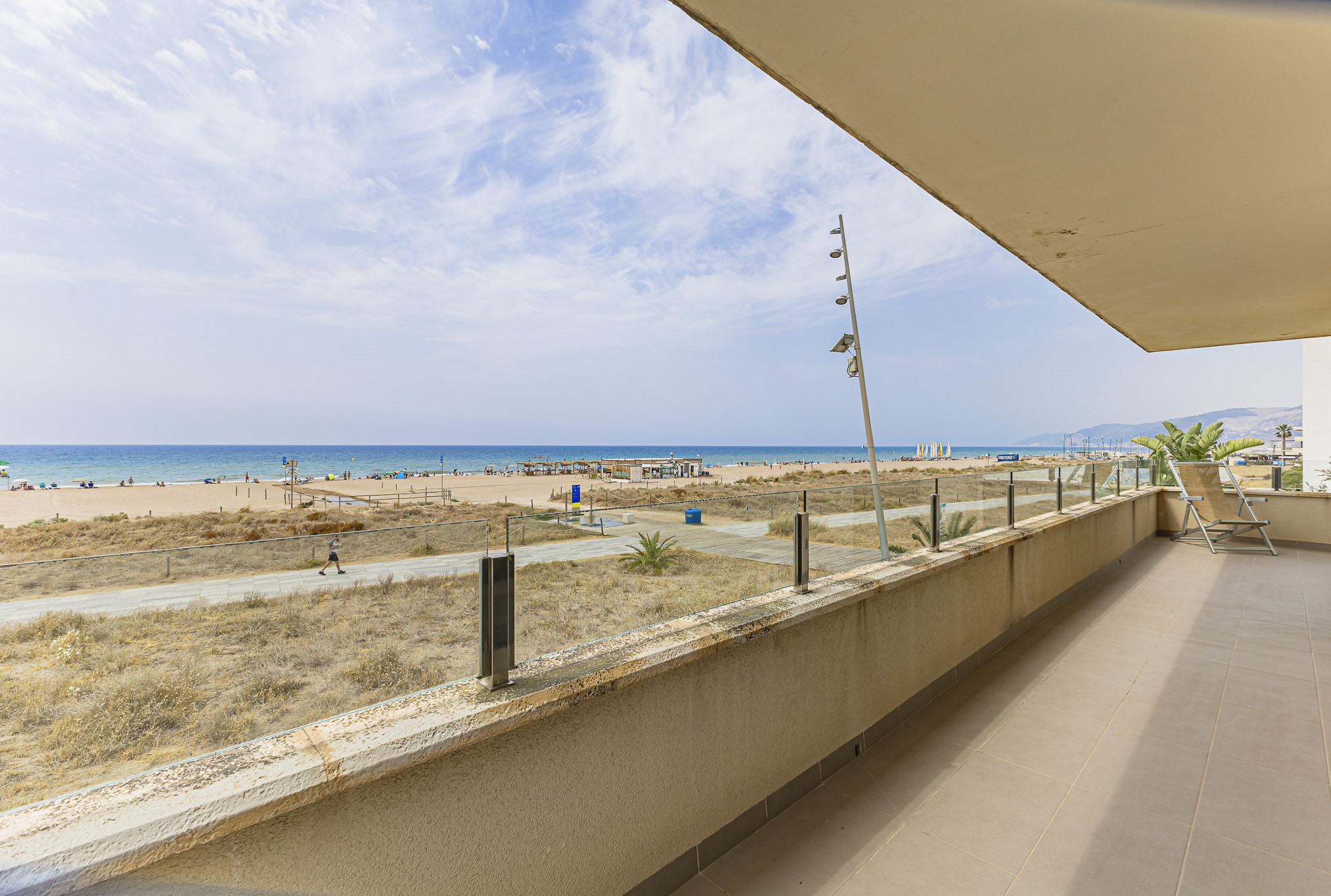 Exclusive contemporary design villa on the seafront in Castelldefels