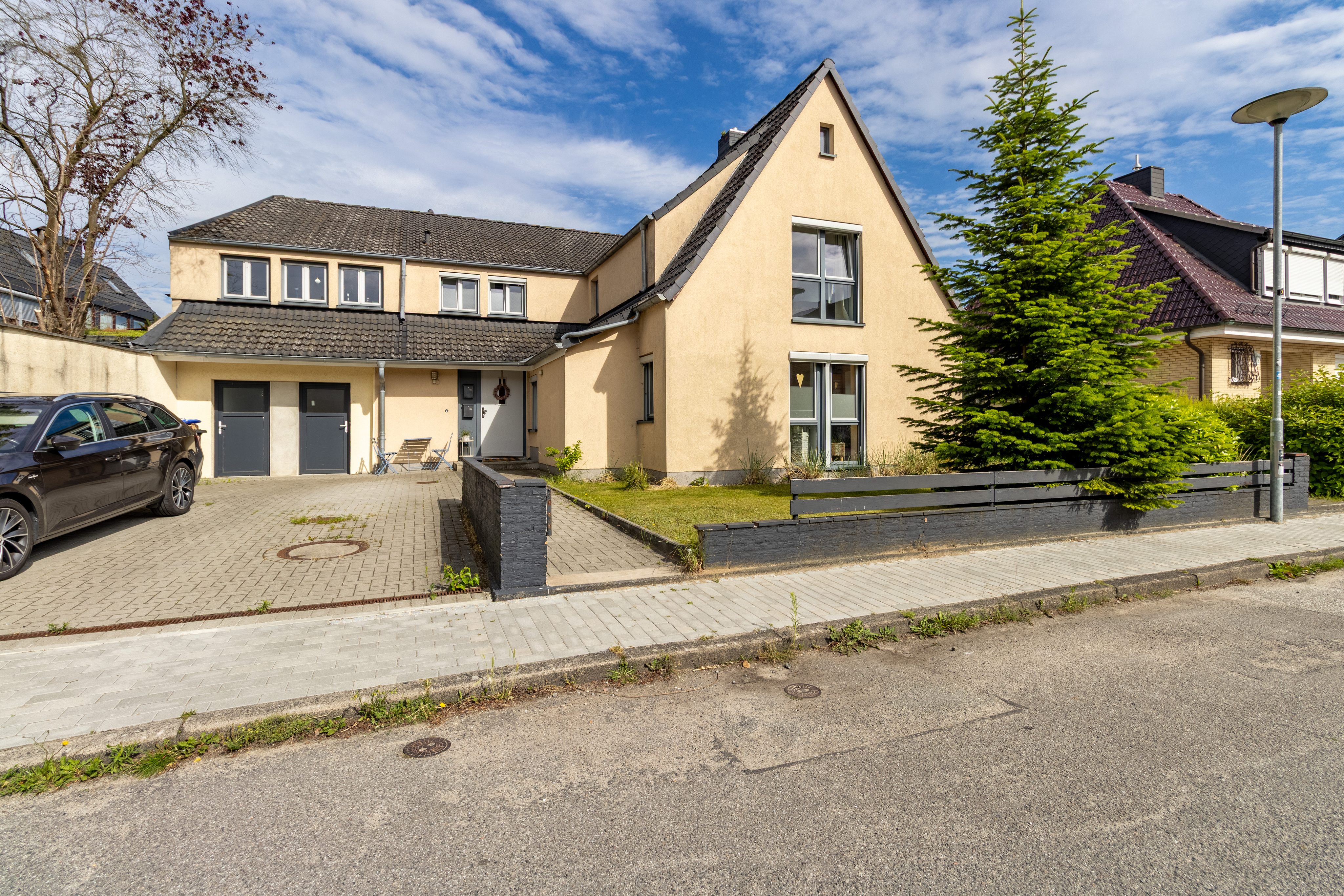 Wohnen & vermieten in Israelsdorf                                              Zweifamilienhaus mit freier Wohnung