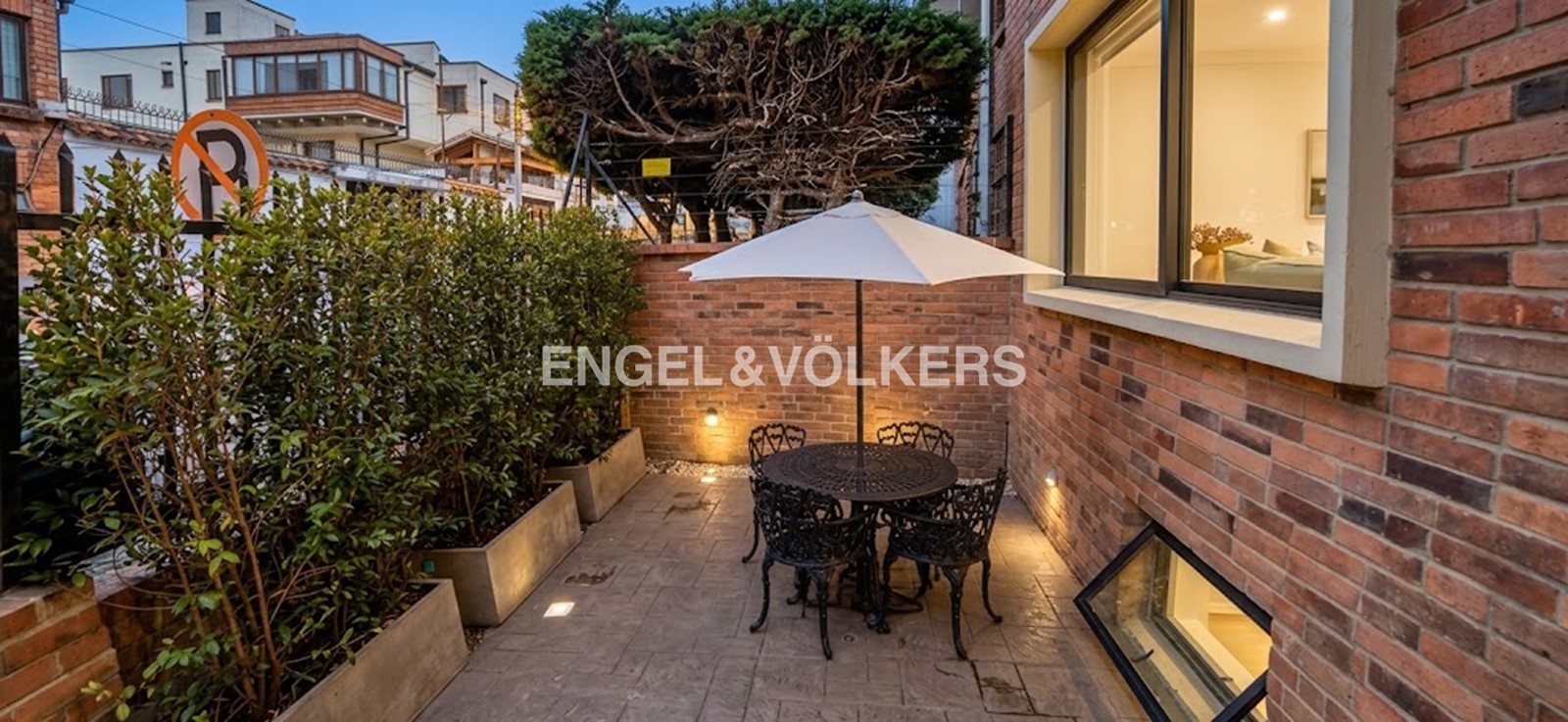 Arriendo casa con uso dotacional en Usaquen de 243m² + 88 m²terraza