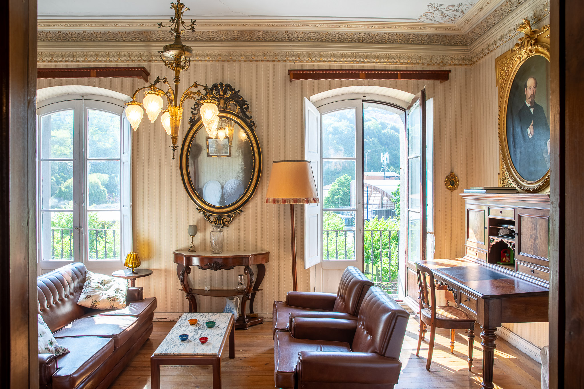 270 m² stately residence in a historic building in Laredo