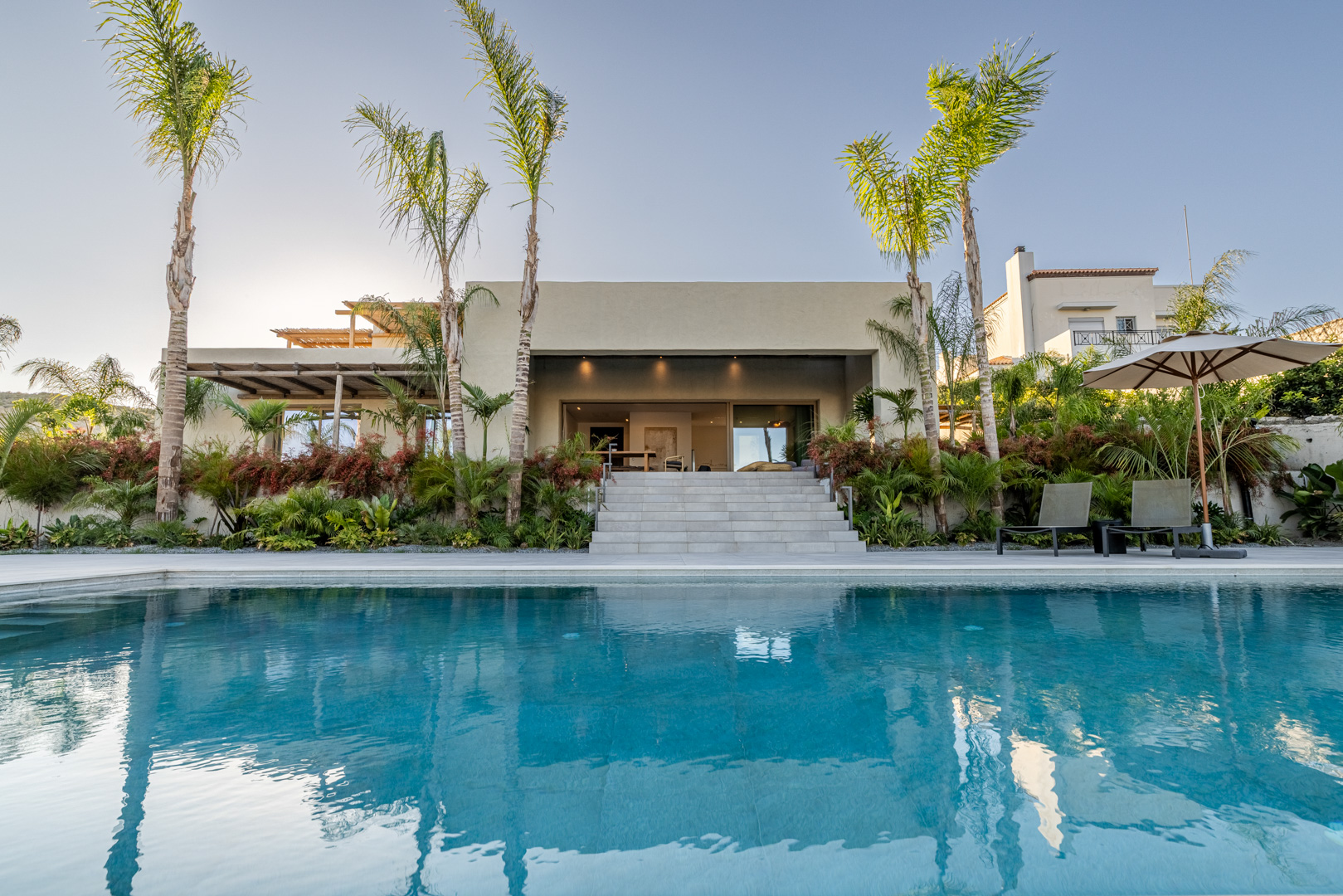 Sophisticated villa with infinity pool on Afandou's slopes