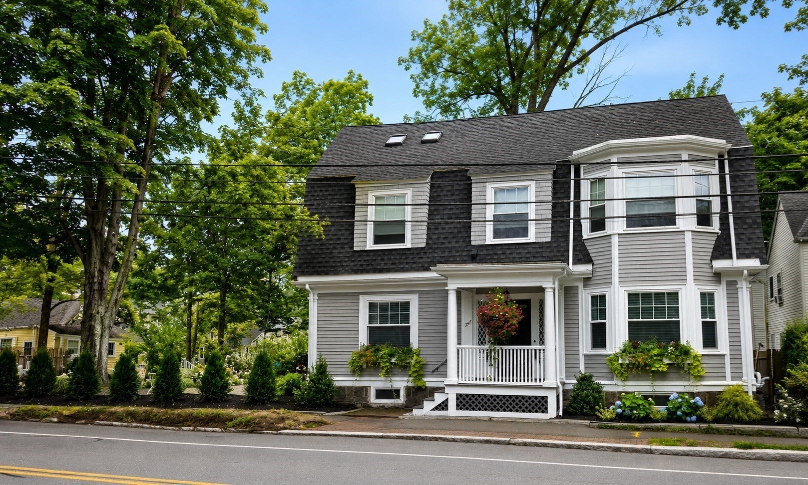 Newly Renovated Condo