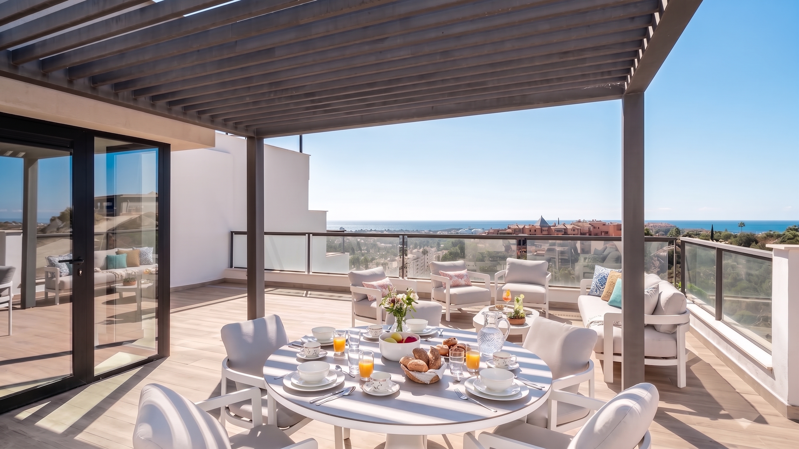Luxury contemporary-style Penthouse with Panoramic Sea Views in Nueva Andalucía